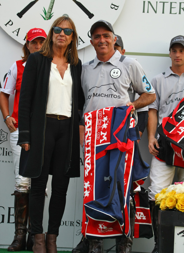 losmachitococacolapolomagazine 7
